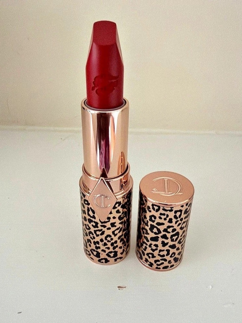 Charlotte Tilbury Lipstick in Red Hot Susan NWT